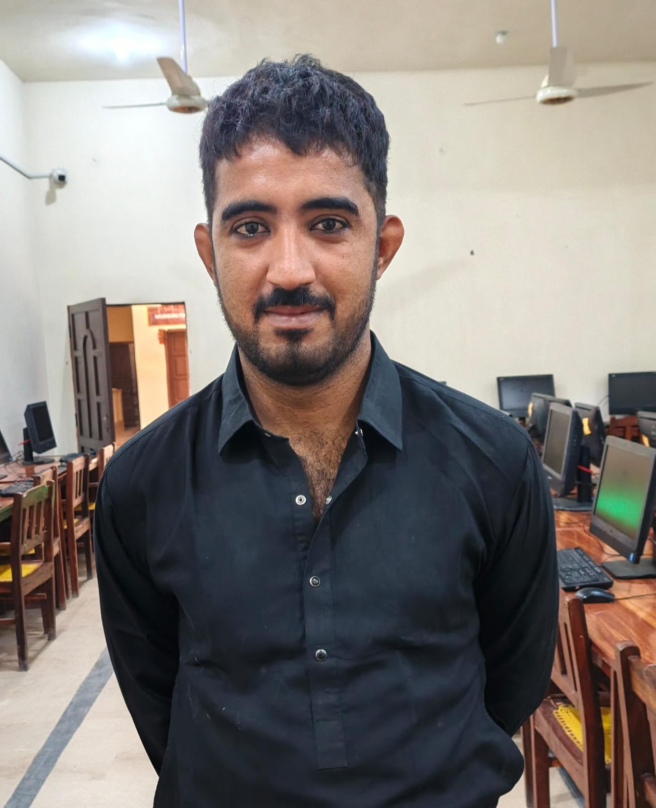 Naveevd Khan